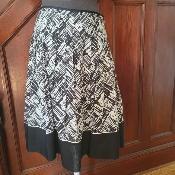 Talbots Black & White Abstract A-Line Skirt Size 4 Cotton/Silk Blend - Picture 1 of 6